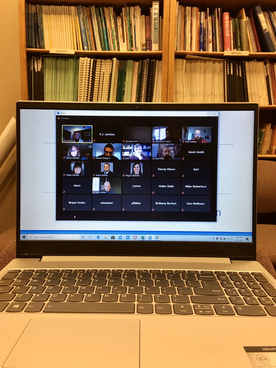 argetweets's tweet photo. Using virtual tools to give a presentation about using virtual tools to support veterans in transition! #meta @Columbia_CVTI https://t.co/LH2szRACiq