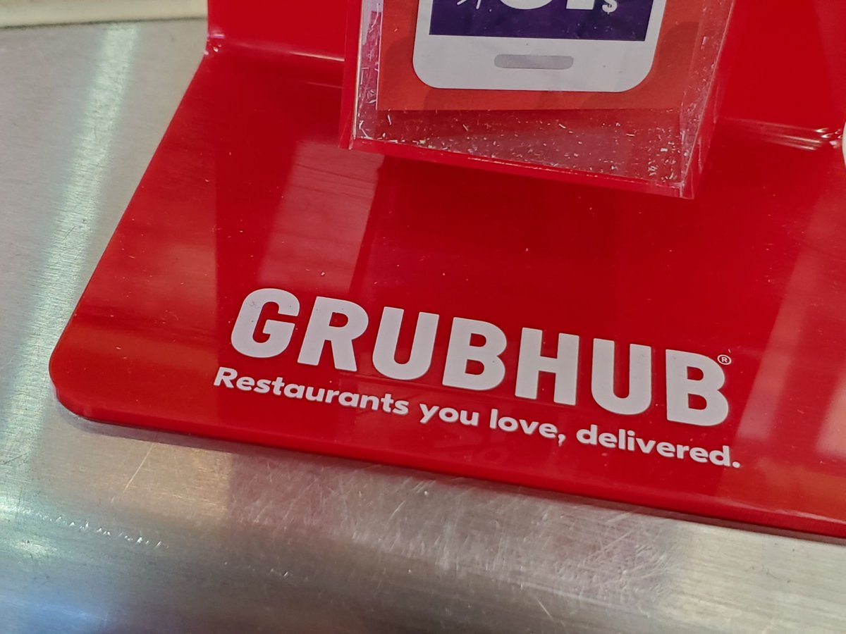 Eater's tweet photo. Grubhub asks restaurants to offer $10 discounts on dinner orders over $30 (but still wants them to pay the delivery giant a commission on the order’s full value) https://t.co/rYKx2pFPlW https://t.co/MpGpumQVdT