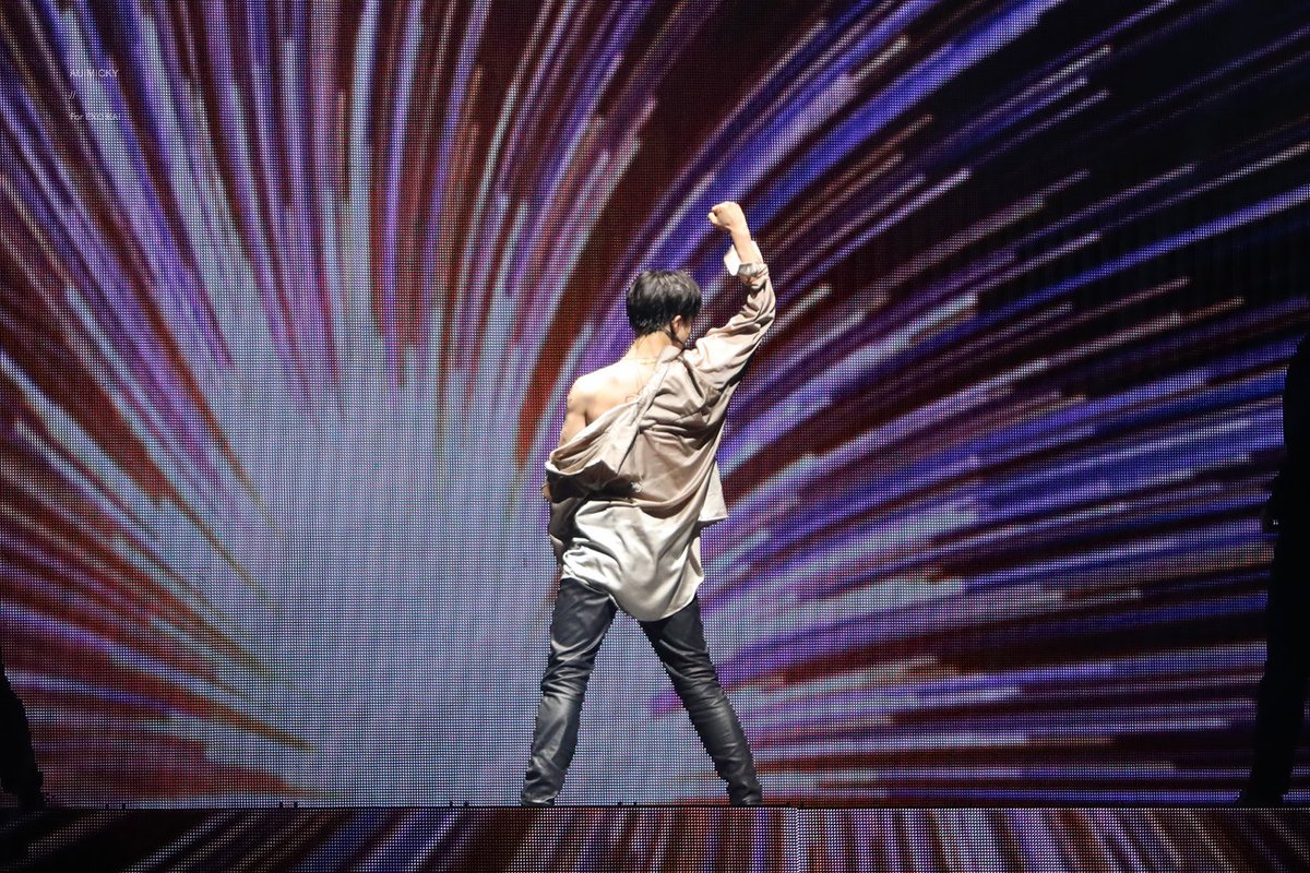 AUIMICKY's tweet photo. 🔥🔥🔥🔥🔥🔥🔥🔥🔥🔥🔥🔥

#SUHO #수호 #김준면 #엑소 #EXO #weareoneEXO #Self_Portrait #사랑하자 #LetsLove #수호랑_사랑_하자 #Lets_Love_with_SUHO https://t.co/RbG3aIgc7a