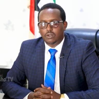 GOODIR_TV's tweet photo. Wasiirka Caafimaadka Somaliland ayaa ku dhawaaqay in laba qof  laga  helay cudurka Corona Virus gudaha Somaliland.Labada qof ayaa kala ah nin Shiinaha u dhashay oo Berbera jooga iyo nin reer Burco ah oo UK ka soo laabtay. https://t.co/zG8x1dS8sX