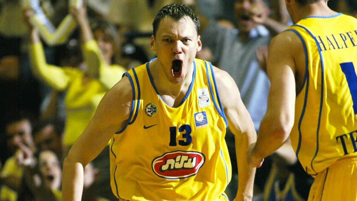 Šarūnas Jasikevičius: 2643 points in 248 matches (10,7 avg). Only reason he’s in the thread is because of his lone season in FIBA era in 1999-00 when he averaged 13,6 points in 22 matches. Averaged 13,4-16-15,7-9,6 in 21-21-24-22 matches respectively in order of his 4 titles.