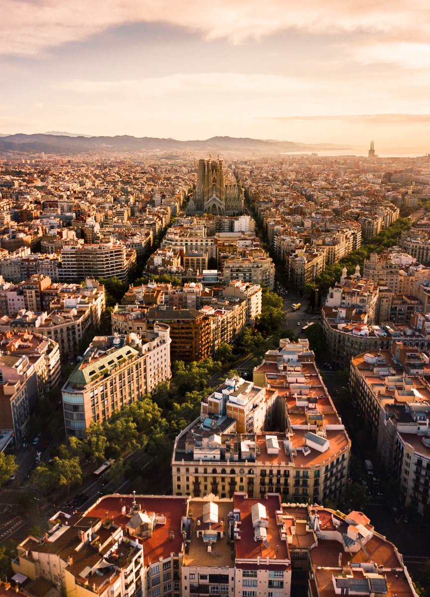 Pensamos que seguir publicando sobre viajes no tiene sentido, por lo que no lo haremos más hasta que se vuelva a la normalidad.

☑️ Pero nuestra web seguirá activa. ¡Los Local Heroes seguirán planificando viajes!

Mientras tanto, cuídate.
Hasta que podamos volver a viajar.