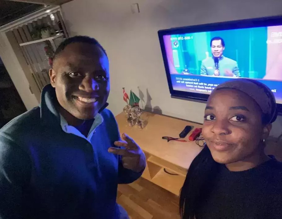 obestmujiwa's tweet photo. People from all around the world are joining Pastor Chris Oyakhilome and the #LoveWorld family, at the Your LoveWorld online daily programs. Are you watching the live broadcast? #GlobalPrayerWeek https://t.co/EnCWckdb32
