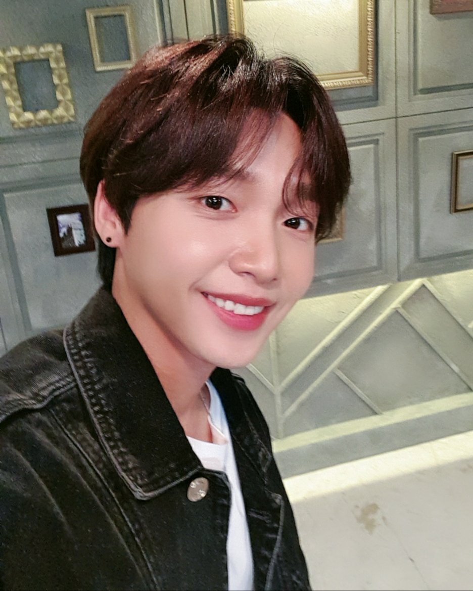 jeongsewoon_twt's tweet photo. [#정세운]
SBS PLUS #맨땅에한국말 ⭐
오늘도 즐거우셨나요? 
#행운 여러분, 다음주 맨땅에 한국말
본방사수 함께 해요🍀
#JEONGSEWOON https://t.co/LYB39hZvb6