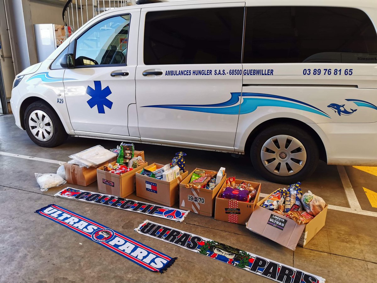Co_Ultras_Paris's tweet photo. Hors région... à  l'aide de la région Grand Est... ici livraison pour les ambulanciers Hungler à Guebwiller et à l'hôpital Rouffach.
Merci à nos expatriés.
#SoutienAuxSoignants 
#EnsemblesRestonsChezNous 
#COVID19 
#GrandEst https://t.co/jBxpLizmp3
