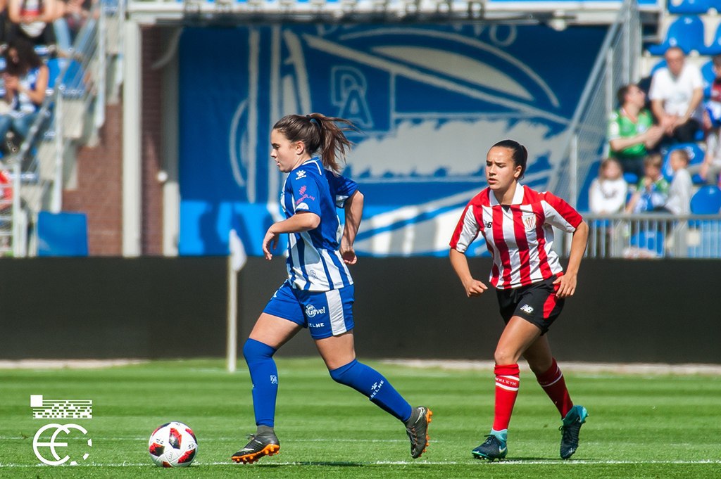 EFF_FVF's tweet photo. 👏🏻 Mendizorrotzan jokatu zen emakumezkoen lehen partidua euskal derbia izan zen eta euskal epaileek zuzenduta

👏🏻 El primer partido femenino en Mendizorrotza fue un derby vasco y con colegiados del comité vasco

Egun historikoa‼ @Alaves @AthleticClub https://t.co/ShnEfvRPbV