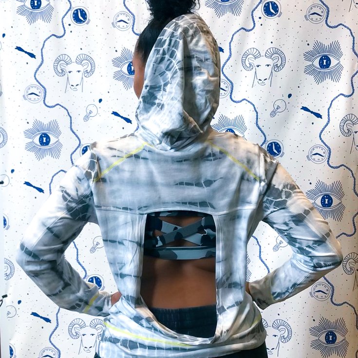 DCITYstyle's tweet image. Glad we scooped these up early - visit LettieGooch.com for *new arrivals* - including @monobclothing's flowy mineral-wash short-sleeve and triangle cutout hoodies (almost sold out). What are you wearing to the living room tomorrow? #DCITYstyle