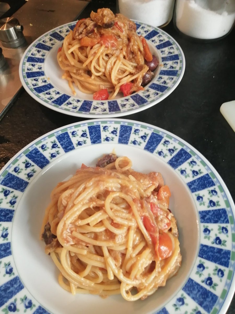 Number815's tweet photo. Oggi #spaghetti dell'universitario #tonno #Olive #realitalianfood #mangiarebene @giornaledelcibo @RistoriAmo @SlowFoodItaly @FoodNetworkIT #cuochiedintorni #foodblogger @ReporterGourmet #staiacasa e #cucina #staiacasaecucina #31marzo
@TopChefIT @RicettePassoPas #foodacademy https://t.co/EdrrtB3R90