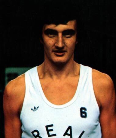 Fernando Romay: 471 points in 90 matches (5,2 avg). 7 points in 1 match in title season of 1977-78 and avg of 6,4 in 5 matches in title season of 1979-80 with  @RMBaloncesto. Peak avg of 9,7 in 13 matches in 1986-87.