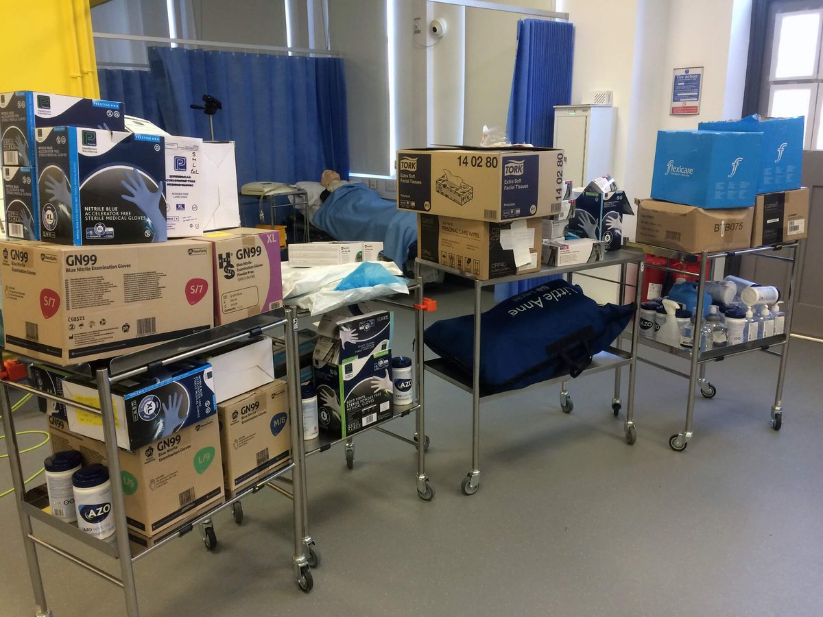 NEWS: #PPE which would have been used by our #nursing and #healthcare #students has been donated by <a href="/DerbyUni/">University of Derby</a> to <a href="/royalhospital/">Chesterfield Royal Hospital NHS FT</a> to help support #NHSuk staff as they continue to lead the fight against #coronavirus. #trulycivic #UniSupport #civicuninetwork derby.ac.uk/news/2020/univ…