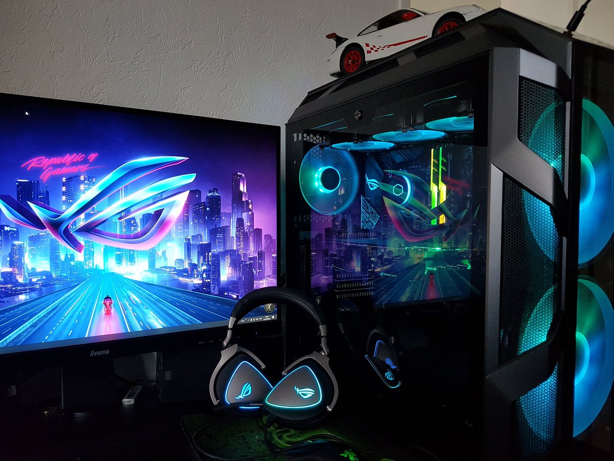 MisterTiPi's tweet photo. @ASUS_ROG_FR @GamesplanetFR #ROGFromHome un pti jeu qui occuperait pendant le confinement 😇 https://t.co/P3jAhfd36w https://t.co/nFS2lYDFMg