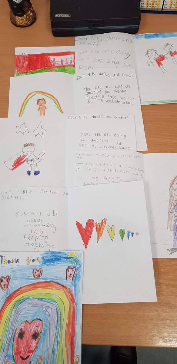 falconer_sharon's tweet photo. #nhsgrampian thankyou #woodsideprimaryschool you just made our day 💖💖#ward111 #love https://t.co/Fcfu9jiEEm