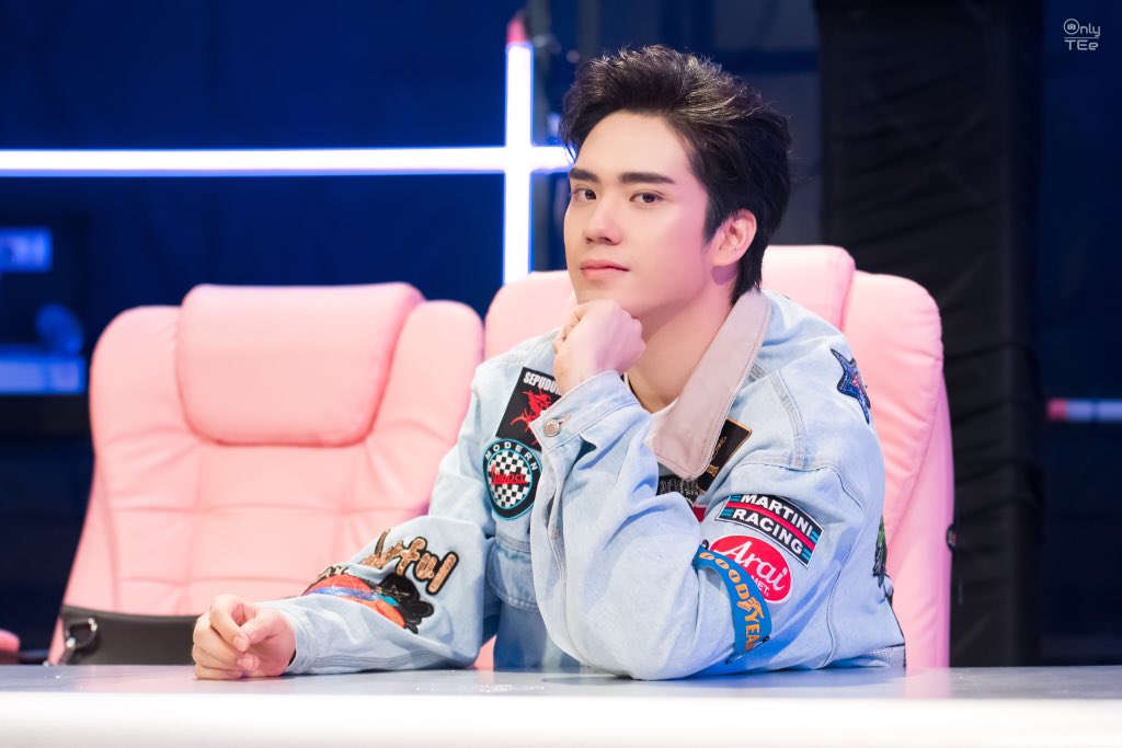 Only__TEe's tweet photo. [03.11.19] …TEeTEe…
🎤 Week 7 Concert Superboy Project Presented by GSB @ LIDO CONNECT
.
“ คิดถึงคำโตๆ ” 🙃
.
#อะไรอะไรก็ตี๋ #TEeThanapon 
#superboyprojectweek7 https://t.co/9V4xaqMPAm
