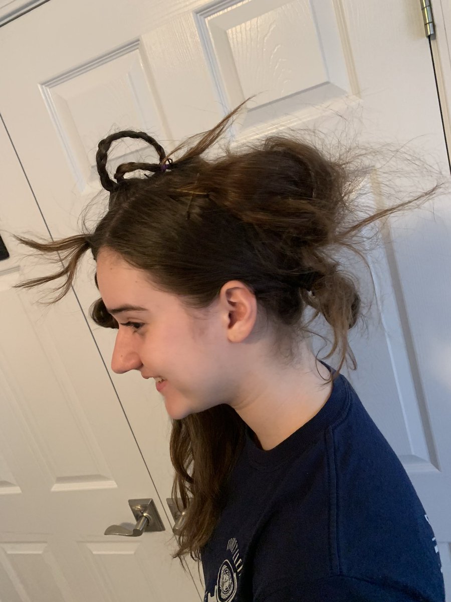 rgettelman's tweet photo. Come on @CoonleyES! #coonleyspiritweek CRazy HaiR DAY!! https://t.co/KIQAVbBOP4
