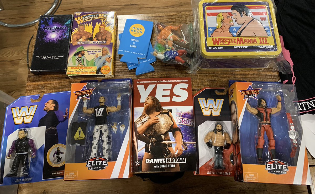 ChickFoleyShow's tweet photo. When we hit 150 @Patreon subscribers we will giveaway the first Chick Foley Fan Crate!
It includes....
two Mattel elite figs
two Hasbro figs
two Mattel retro figs
Wrestlemania III lunchbox
two WWF VHS tapes
Daniel Bryan autobiography
plus much more! RTs appreciated! https://t.co/OgcX4J8uS7