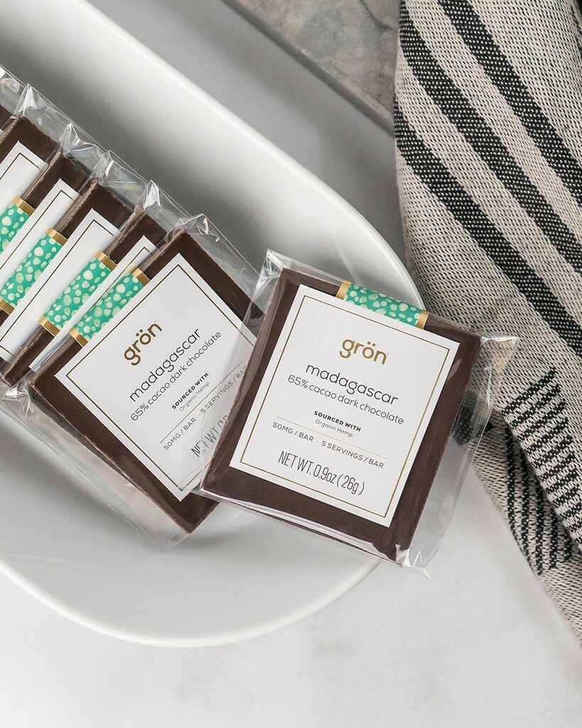 eatgron's tweet photo. Your favorites, always in stock! Get 10% off when you buy 12 + FREE SHIPPING 🥰 link in bio ✨
.
.
.
#groncbd #gronchocolate #hempinfused #darkchocolate #cbdchocolate #cbdwellness #bewell #mindfulness #cbdedibles #craftchocolate #CBD #oregoncbd… https://t.co/aNbHKQ9bX5 https://t.co/63exKYctZZ
