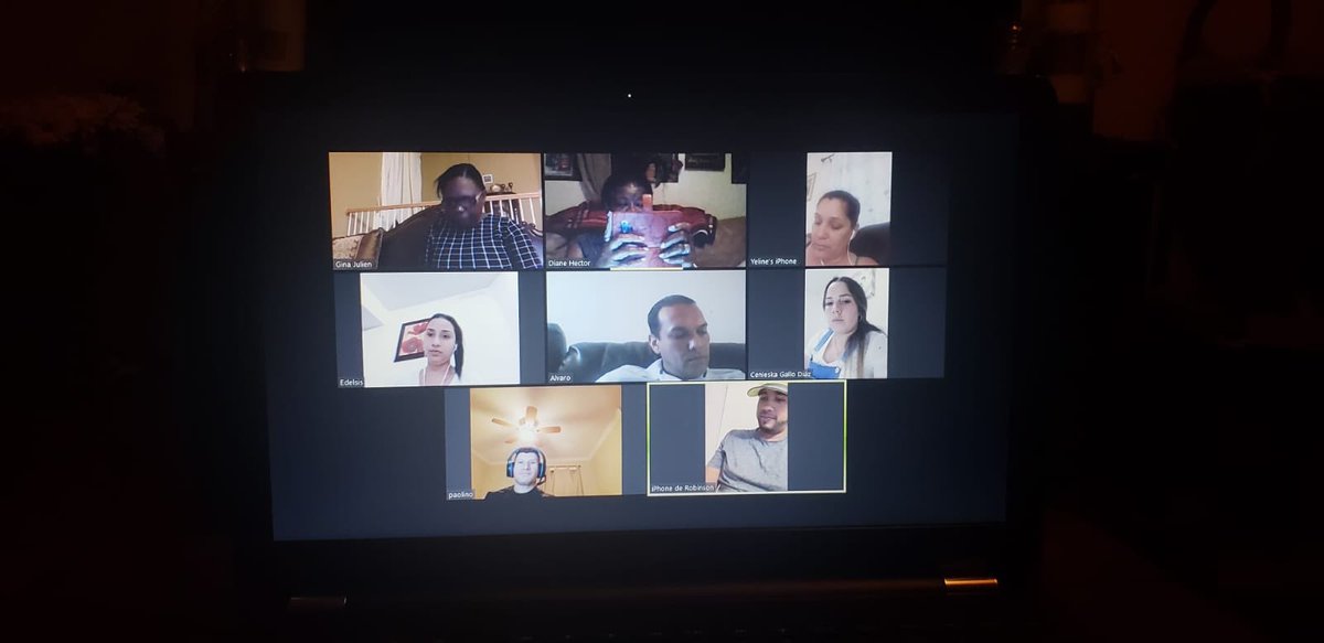 HMLAdultEd's tweet image. ¡Nada puede retener a nuestros estudiantes de aprender! Sore die do usar Zoom! #learning #learninline #esol #adultedu