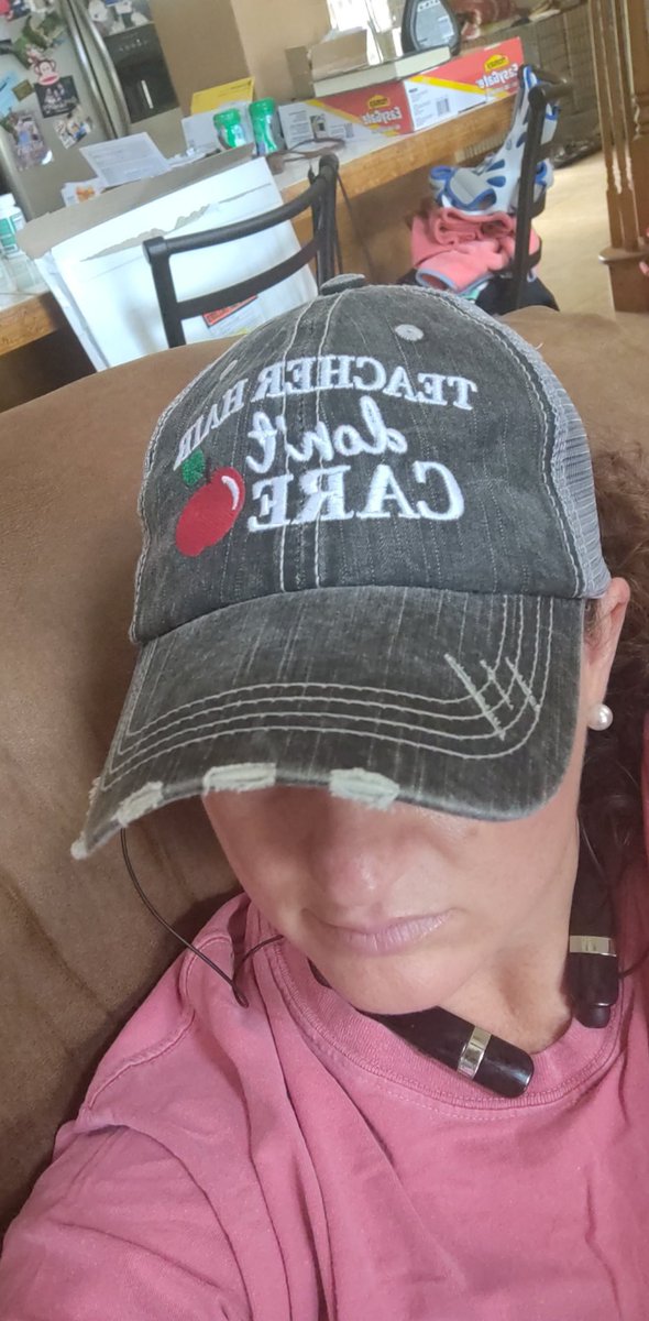 sunnypb15's tweet photo. It's hat day!! My favorite part about E-LEARNING is that I can wear a hat everyday!! #teacherhairdontcare https://t.co/I5iwa35UPE