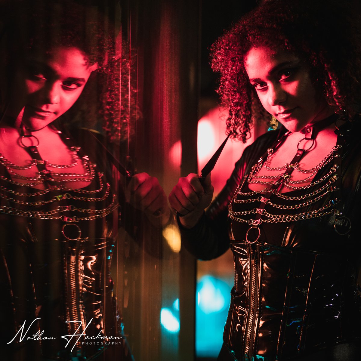 TheHackmanTV's tweet photo. Crop VS Original
here are the crops from yesterdays photo.
This is the prime example of why you crop. It completely changes the image.
#photography #nightphotography #cosplay #cosplayers #colombus #colombusohio #AlteredCarbon https://t.co/RNUYJnfDY5