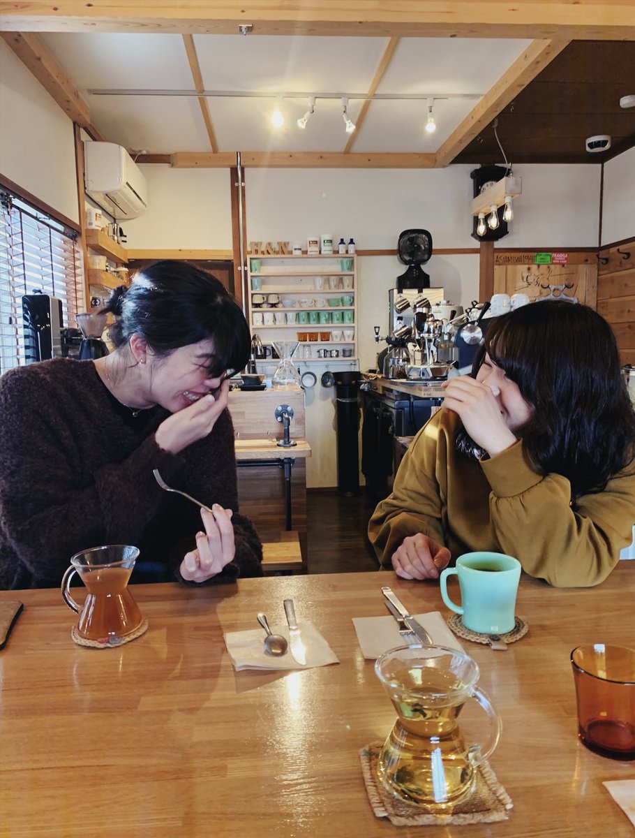 ______10ri_'s tweet photo. 最終戦を笑顔で終えて撮りたかった
スリーショット🐿🧸🐶❤︎
最終戦を迎えることができず
モヤモヤしていたところ
一寸木さんに書いていただきました！

大切な１枚になりました🥺🌈

https://t.co/s7oQaG8F0b

#さすらいの似顔絵師
#リガーレ仙台
#引退組 https://t.co/DQAyQka3Ac