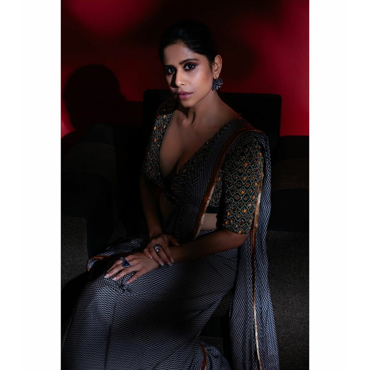 Cinegossips1's tweet photo. Sai Tamhankar looks Stunning in this Saree! ❤️ @SaieTamhankar
#saietamhankar #stylinggoals #styling #actress #style #fashion #stunner #beautiful #marathi #bollywood #gossip #entertainment #cinegossips https://t.co/jMlOairKFv
