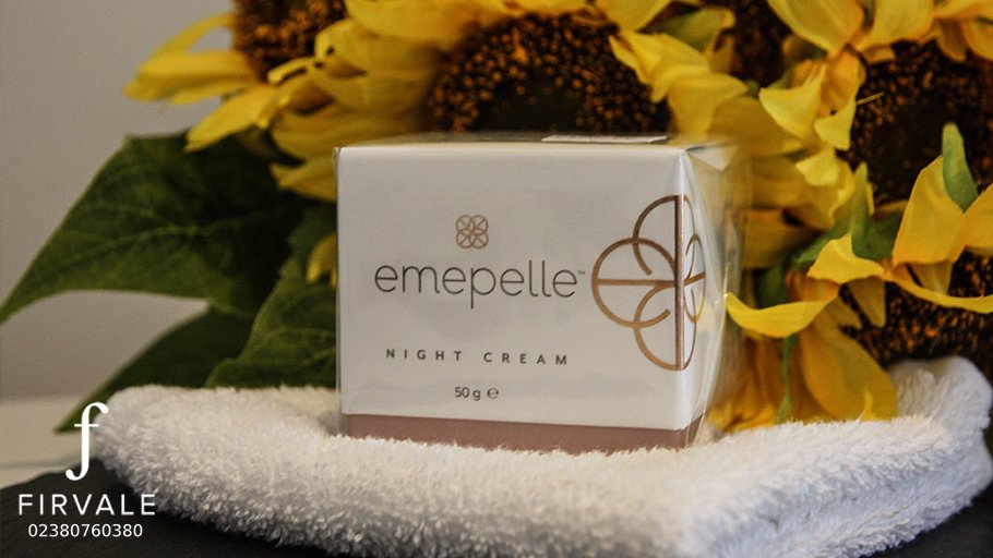 Redefine how #menopause affects your skin with #Emepelle.
Emepelle targets accelerated collagen loss and skin aging caused by the decline in oestrogen levels. Effectively reinvigorating the natural functions of the #skin, improving elasticity, hydration, #wrinkles and luminosity.