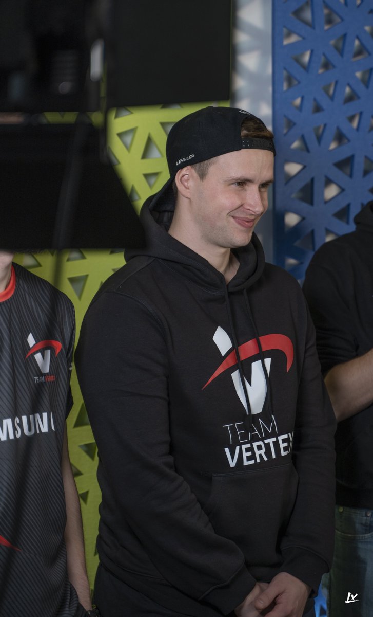 VrtexDE's tweet photo. #VertexLive 

Heute Abend um 20:30Uhr gibt es wieder ein kleines Boxfight Tournament🏆

20€ Preispool💸

Seid mit dabei wenn @dieserkingphil live geht⤵
https://t.co/ivp5kXBr5I https://t.co/QKDx3wSqw1