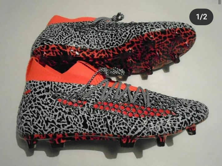 ExpSport2's tweet photo. Special edition
Topgrade
#SepatuBola puma future 18.1 fg camo

Size :
42
.
Harga : Rp. 1.549.000
Harga Retail : Rp. 3.599.000
.
*stock sewaktu-waktu dapat berubah
Pm dulu ke
👇 
Exp sport:
wa: 081-324-999-232 https://t.co/oddT884zn5