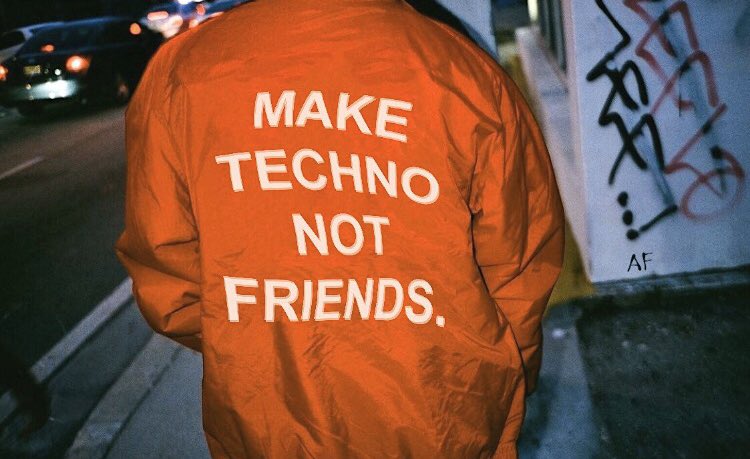 __SHIGETO's tweet photo. Stay Inside. Practice social distancing. https://t.co/VslORo66X5