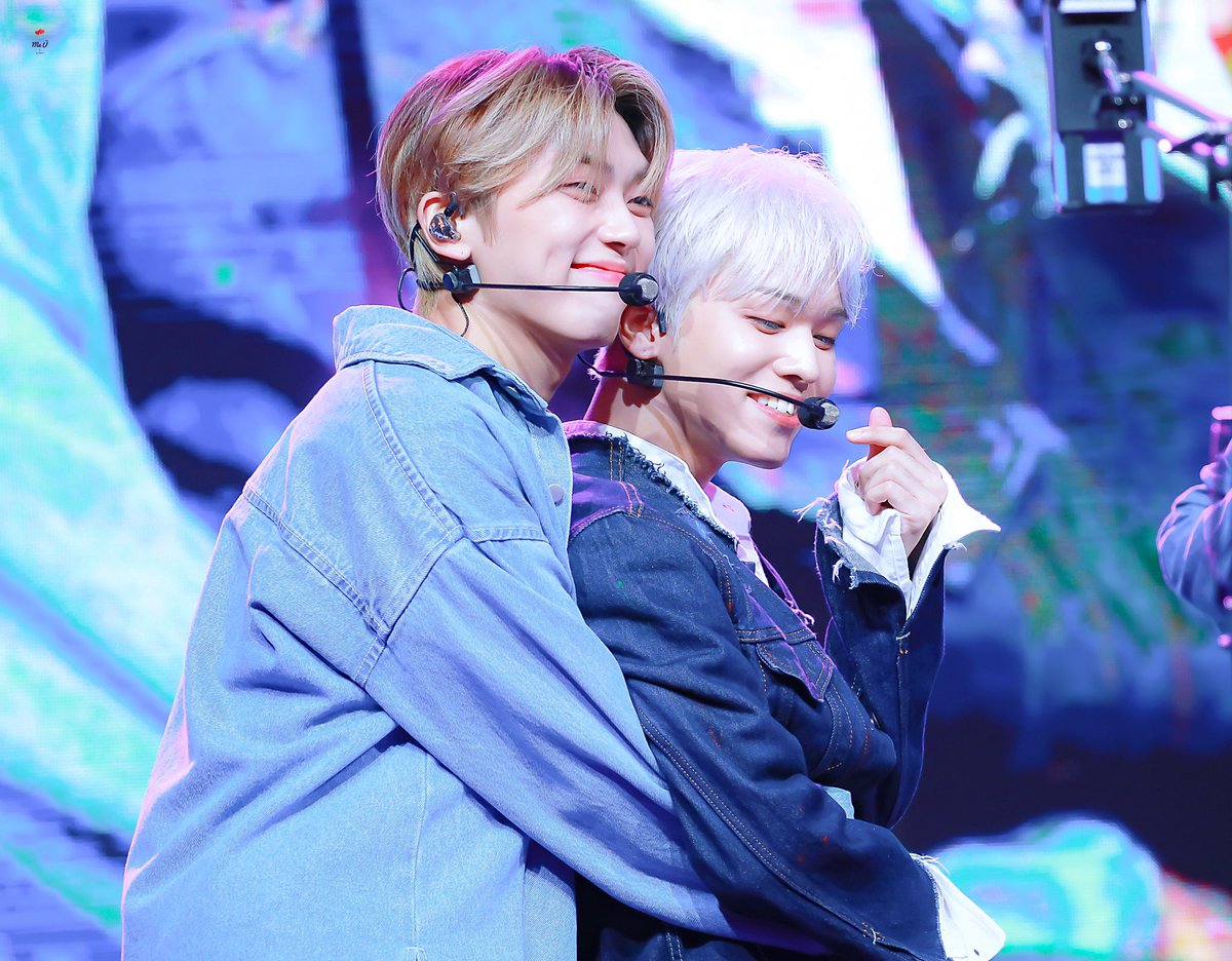 ME_U_ONF's tweet photo. 190921 ์ฒญ์ถํด ์ฝ์ํธ ๐
#รํ #U #YUTO #ๆฐดๅฃ่ฃๆ #์ #์ ํ #ONF #์จ์ค์คํ #Whyuto @WM_ONOFF https://t.co/jU7yWVJKin