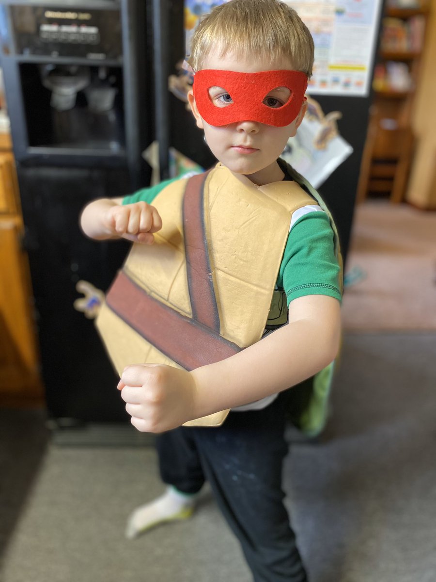 RedheadKy23's tweet photo. Rafael is fighting off COVID19 🐢
Thankful for all of our other super heroes in healthcare, first responders, grocery employees, case workers and all other essential employees who are still working to keep us safe.
He’s extra thankful for his mama and daddy 😊
#FLSDSpiritWeek https://t.co/myshDQFPmG