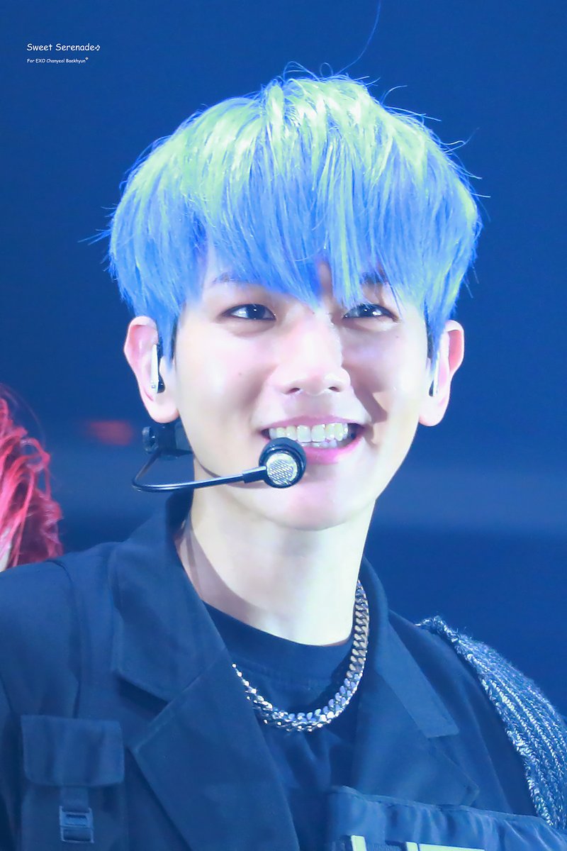191231 💙
#EXO #엑소 #baekhyun #백현 <a href="/weareoneEXO/">EXO</a> <a href="/B_hundred_Hyun/">Baekhyun_EXO</a>