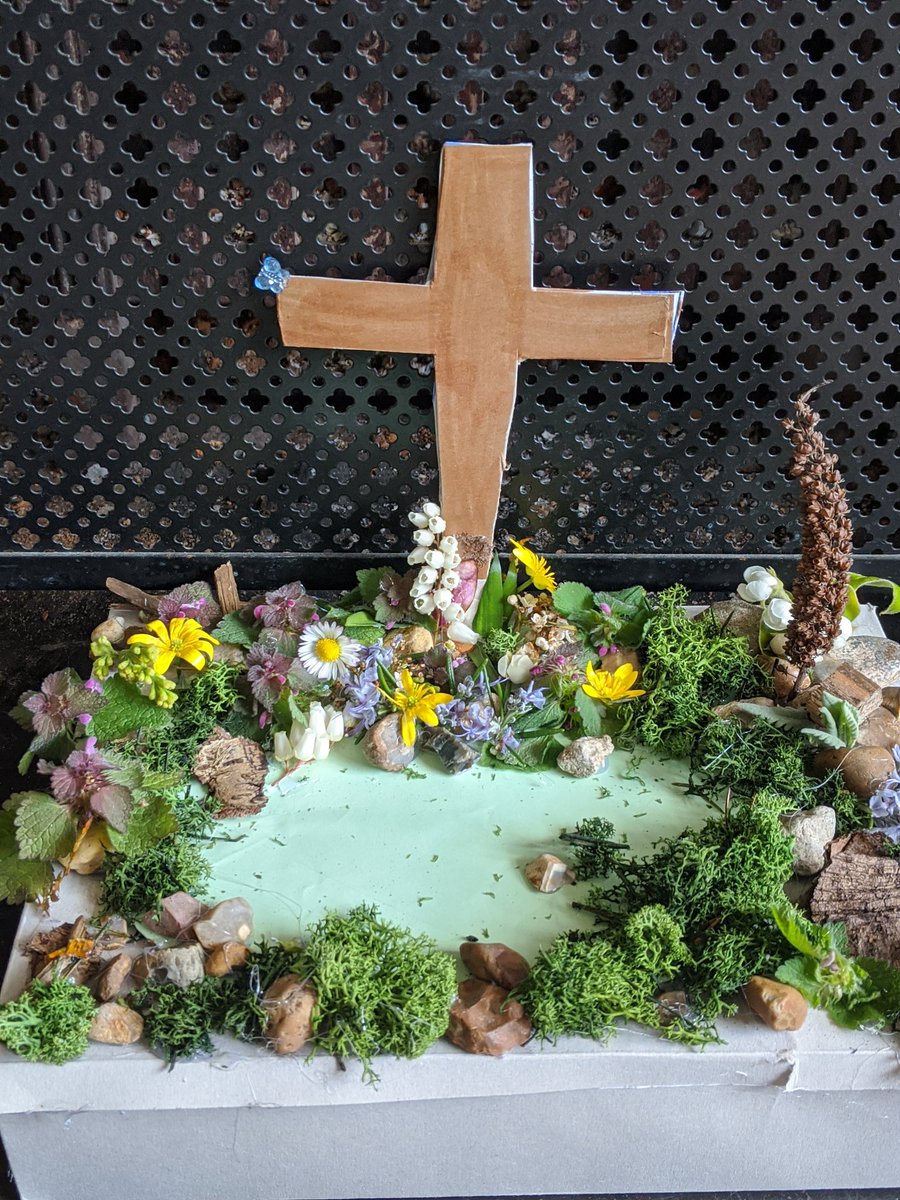 zoegreenhill's tweet photo. @Sussexroad  Lottie has had a creative day making her own Easter garden and baking banana and cinnamon muffins https://t.co/Rp5bZAXbbk