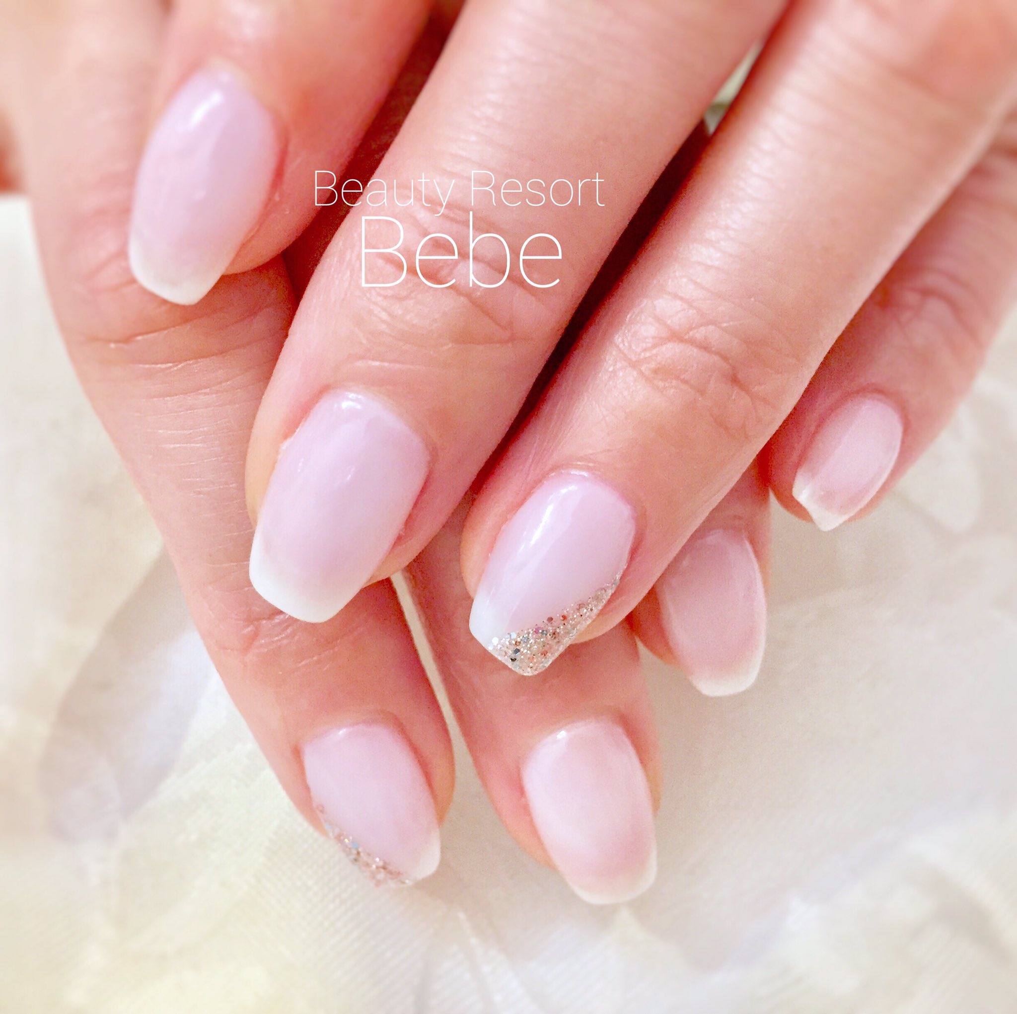 تويتر Beauty Resort 美be على تويتر シアーホワイトとミックスグリッターでシンプルに美しく シンプルネイル ワンカラーネイル ホワイトネイル ジェルネイル Simplenails Whitenails Gelnails 箕面ネイル 大阪 箕面 ネイルサロン Osaka T Co