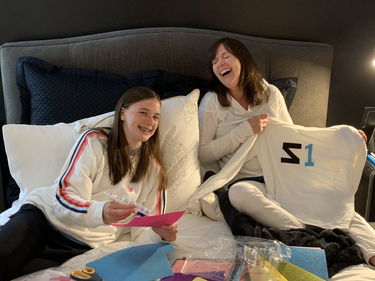 LisaKinse's tweet photo. #shelterinplace #TuesdayMotivation My daughter recruited me to help her scale production at her #startup creating unique sweatpants with felt and glue! #ziftone software by day and ziftone softWEAR by night 😁😎@zift https://t.co/YUX7Icbj2W