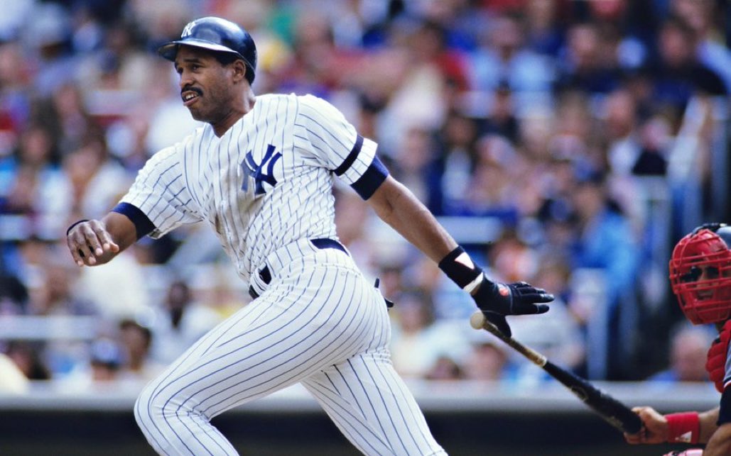 BaseballQuotes1's tweet photo. I chose baseball because to me baseball is the best game of all. -Dave Winfield https://t.co/tZV4dyrFbe