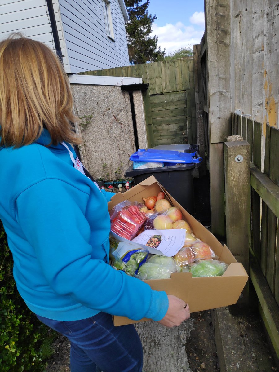 ei_hub's tweet photo. Early Intervention team have been preparing food packages today for vulnerable families that need it. Deliveries are taking place now. Big thank you to all involved 👏🏻. @inspdaryllyon @PS_Charter @CIRVNorthants @Goodwill_Sol @ChSuptMStamper https://t.co/6uPGh7jHCk