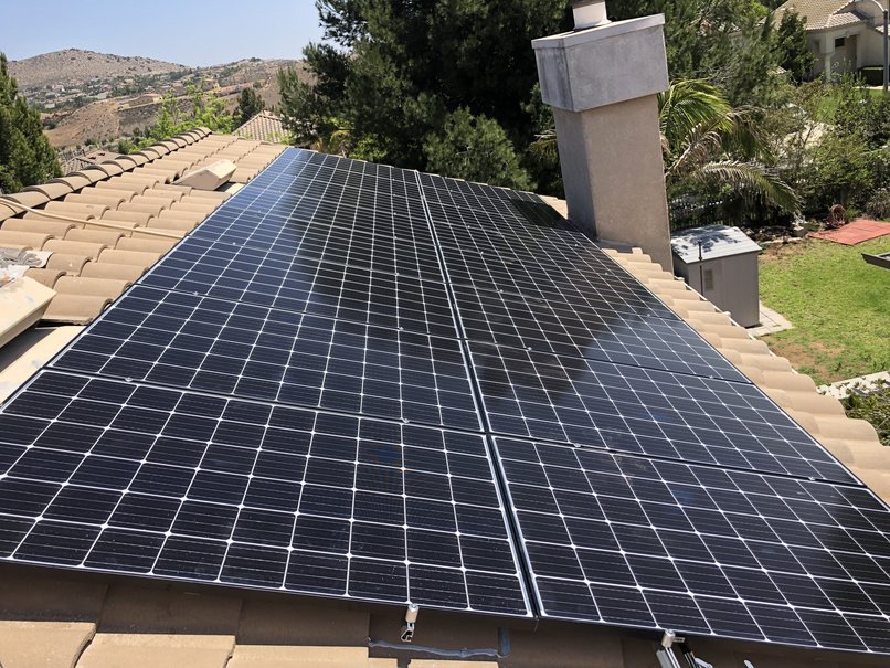 GreenspireLLC's tweet photo. Everyday we help more homeowners #GoGreen! Be a part of it and schedule a free energy assessment and lower your energy bill right away. ➡ https://t.co/G91hYAc14x https://t.co/LwiS4FC6OJ