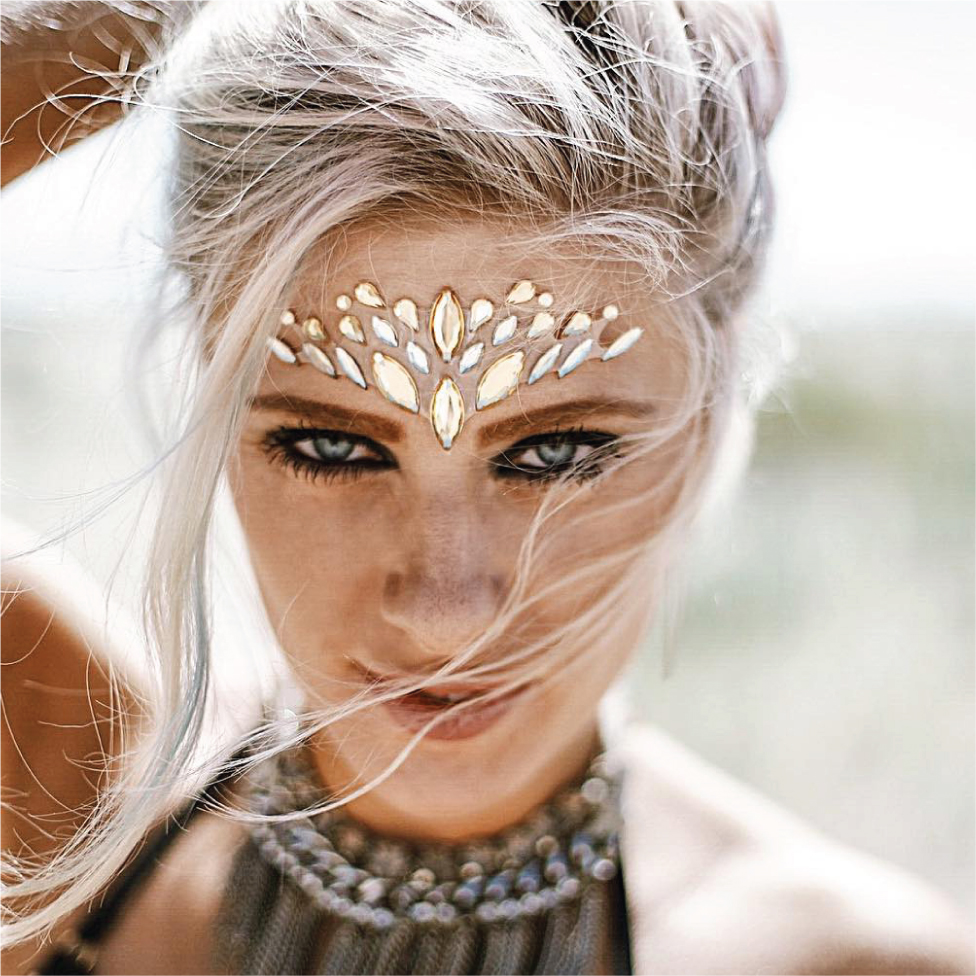 beautyblvduk's tweet photo. Festivals are on hold so try this festival inspo at home &amp; post your pics! credit @gottshot
On the Rocks face #bodyJewels
#beautyblvduk #iloveglitter
#festivalinspo #festivalmakeup
#glittermakeup #glitter #mua
#cosmetics #makeupaddict
#makeupjunkie #makeuplover
#wakeupandmakeup https://t.co/k2O0bVg8T5