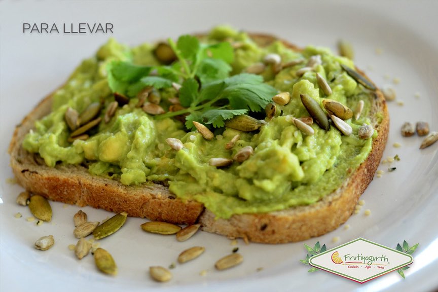 La sana distancia es esencia, por lo que ponemos a tu disposición nuestro servicio para llevar 🚶🏻
Marca al 8032516 y recógelo en el restaurante! 
#playadelcarmen #parallevar #takeout 💯😉