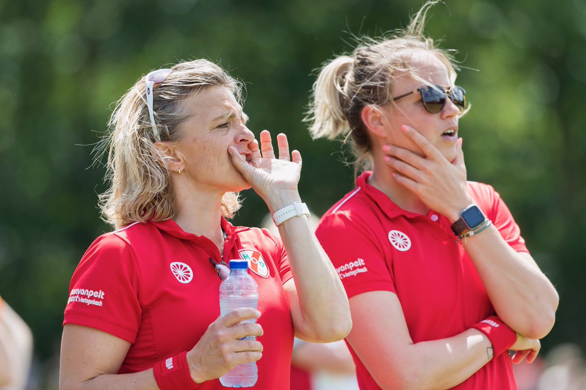 aboomgaardt's tweet photo. @LJ_Hockey @SimonLetchford @ACPotter @AlbertKees2 @andreuenrich Thanks Lucas for the ‘coach face’ nomination! I nominate: @alysonannan4 @ceciliarognoni @jamimuelders @sofiegierts https://t.co/MBUV9wFbNP