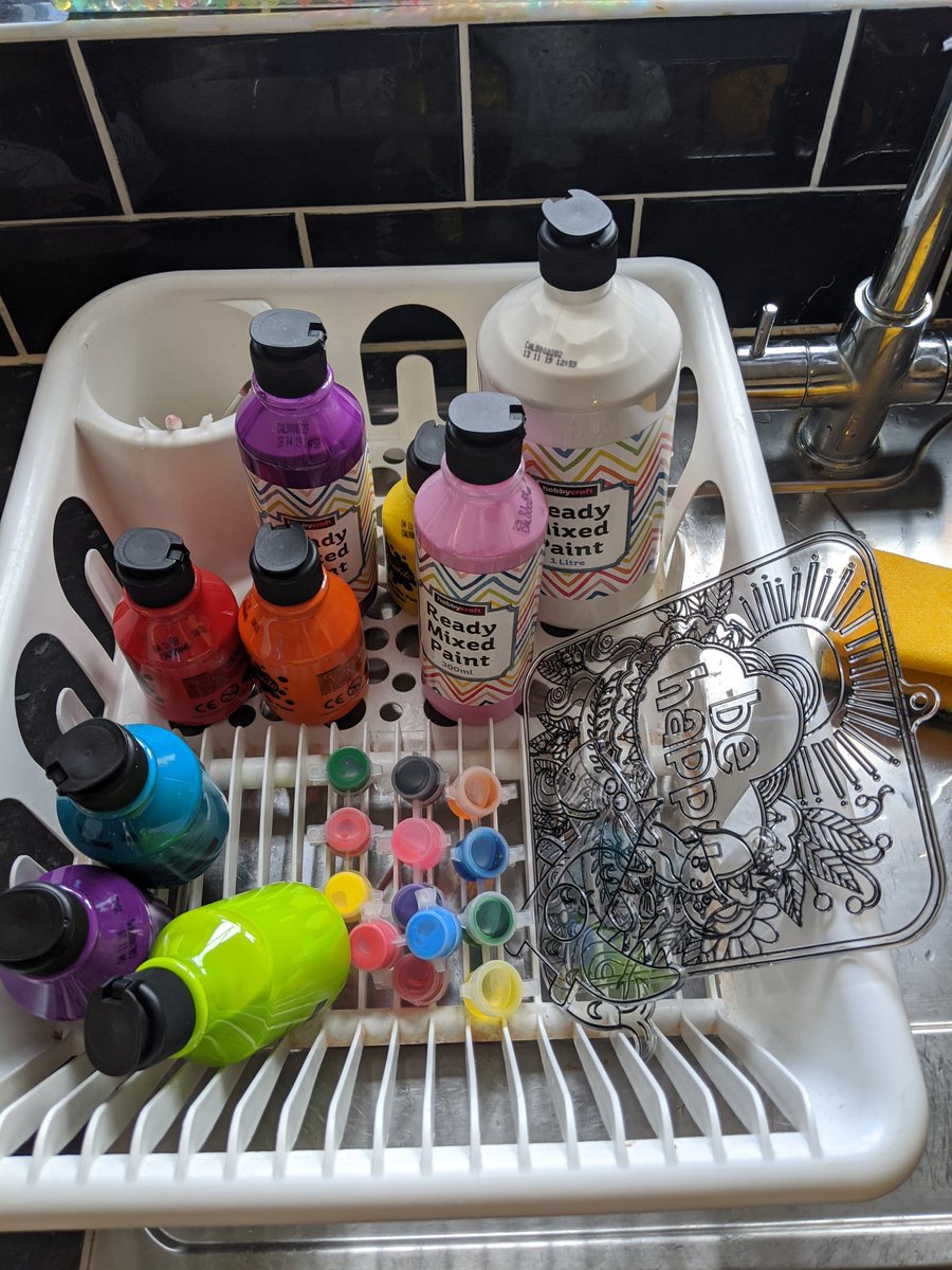 dramacationcic's tweet photo. Hooray for our @Hobbycraft delivery! 

I washed it all too 😊

How are you keeping busy with your little ones? - Rebecca

#Dramacation
#Covid_19
#covid19
#coronavirus
#socialdistancing
#socialisolating
#socialisolation https://t.co/G4LpI5TRY6
