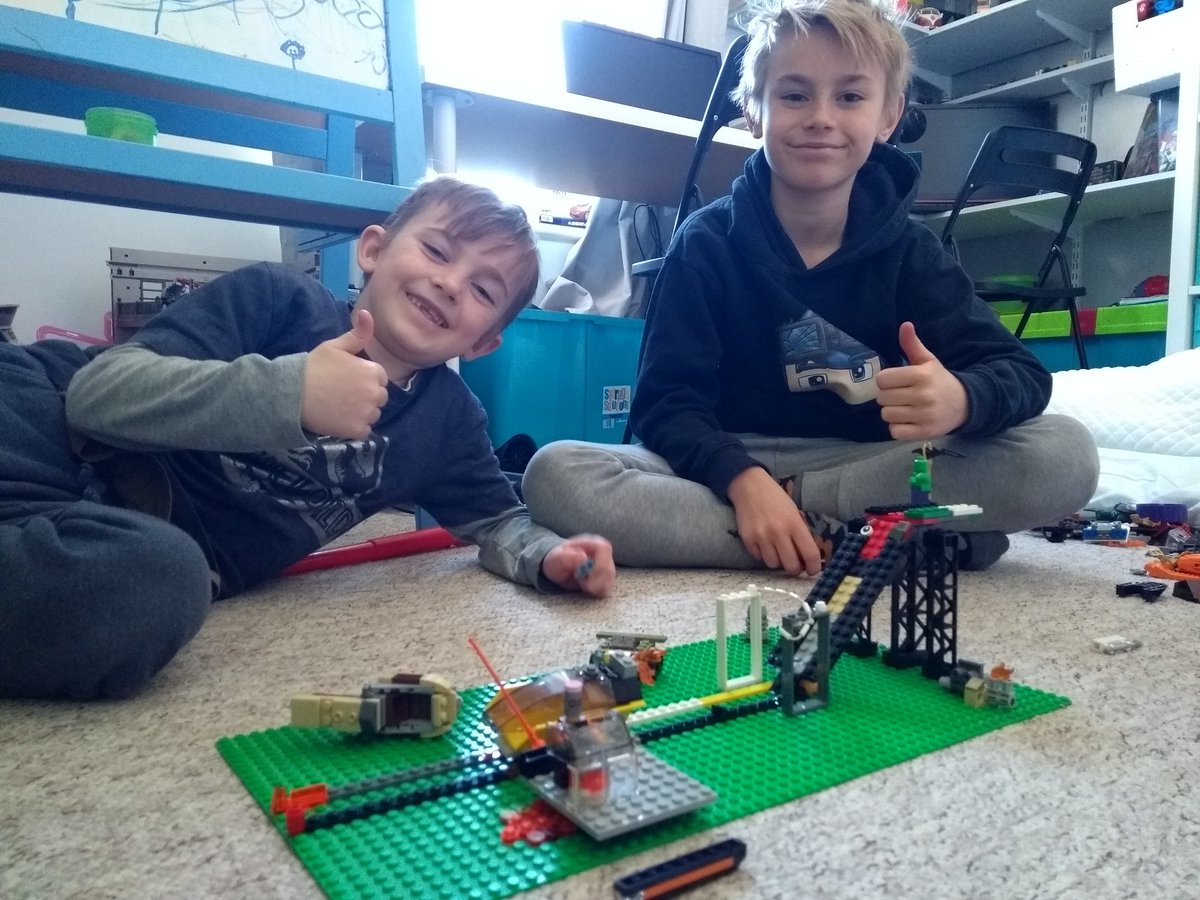 andy_the_tech's tweet photo. Day 1 of the Lego challenge - build a rollercoaster! https://t.co/HxgLwQ9Bwf