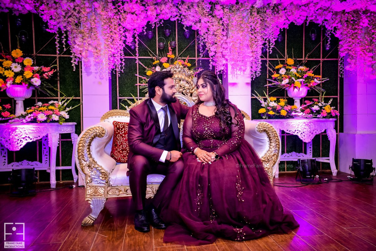 FrameFameProd's tweet photo. We are here to bring colours to your memories 📸

Book us now to get the shoot done for your special occasion at a moderate budget 🤑🤑

Contact-+91-8929100656 

#engagement #engagementphotos #photography #bloggerstribe #lightroom #photoshop #followforfollowback #framefame #vibes https://t.co/GCBqCSKoh2