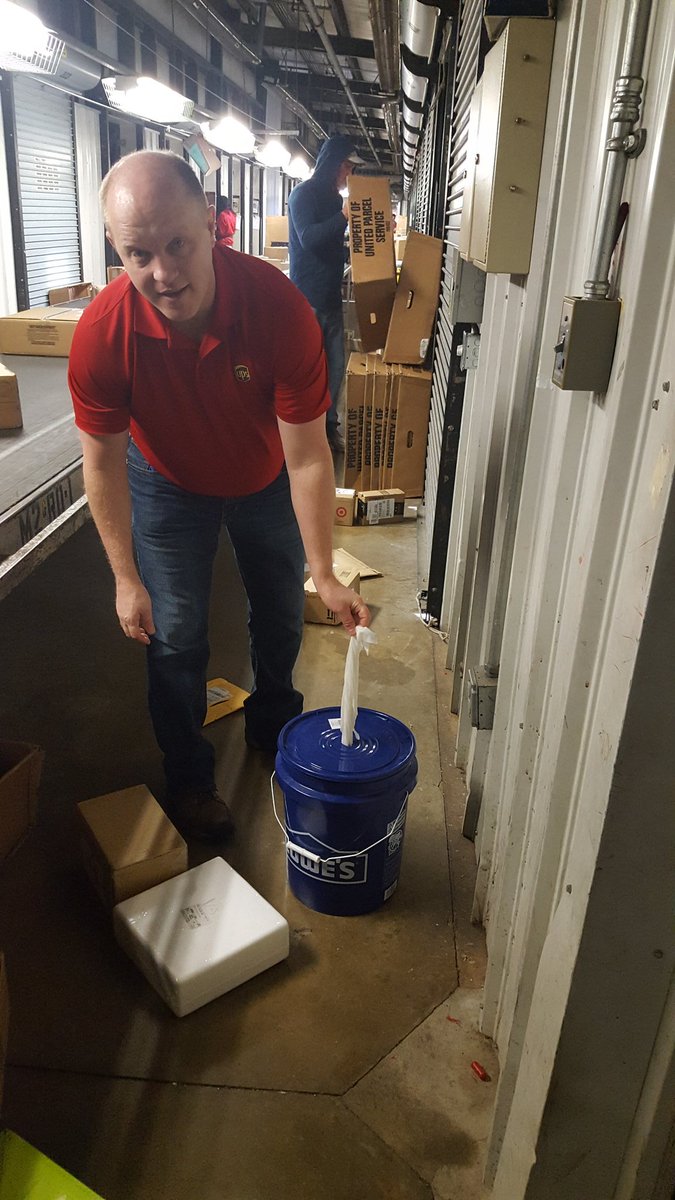 KinChristy's tweet photo. Springdale Center working to stop the spread of the Covid-19. Sanitizer wipes from Fox Trail Distillery. Sanziter wipes and in the next few days hand sanitizer for each Driver and bottles for the inside crew. Thanks Mike Baker, and Clay Simpson for helps us stay safe. https://t.co/vbHLsna5gs