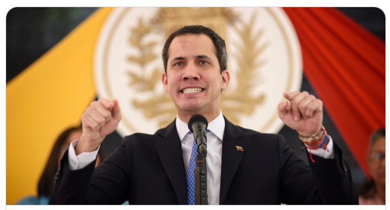 RobertoCarlo14's tweet photo. Tarek William Saab citó a Guaidó ante el Ministerio Público por “investigación en su contra.”

Ahora que oficialmente USA lo relegó a un segundo plano (como expliqué desde hace varias semanas ya) lo van a acorralar. 

Abandonará Vzla o irá preso en calidad de “mártir.” https://t.co/Qz7OnCC6Sg