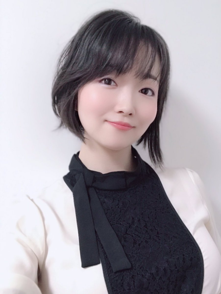 O Xrhsths 拝師みほ やしみん Sto Twitter 毎回 はたして地鶏に需要があるのか 悩みますが 笑 喜んでくださる方もいらっしゃるのが有難や 拝師は今日も元気ですっ また髪が伸びて 良き感じに ロングの時には分からない この数センチ や