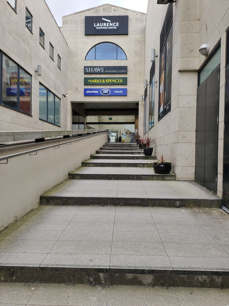 thefaaside's tweet photo. I hate these steps. You're only getting into a stride and you're interrupted. So terrible. Designed by a bastard altogether. #drogheda #drawda #shitdesign https://t.co/QNwLKjlg3q