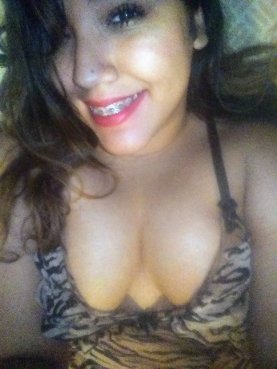 ClareEva3's tweet photo. Available all day for My sets, nudes, Custome Videos, videocalls, subscriptions weekly monthly and more Darling ❤️
#SellingNudes
#faceVerify
#NudesQuarentine
#GamerGirl
#OnlyPaypal https://t.co/rqAtUc2V7F