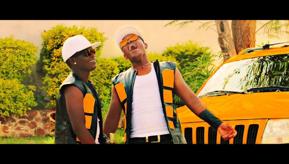 RealEeez's tweet image. There is light at the end of the tunnel! We pray that God watch over you and your families in these hard times
#Real_Eeez
#Covid19
#Stay_Indoor